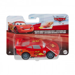 Mattel Disney: Cars On the Road - Lightning McQueen with Racing Wheels Vehicle (HWY41)