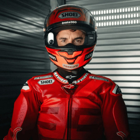 Insta360 GO 3/GO 3S Motorcycle In-Helmet POV Mount - Compact, lightweight first-person POV