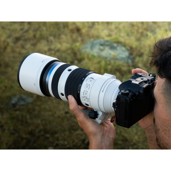 Olympus OM System M.Zuiko Digital ED 50-200mm F2.8 IS PRO incl. Lens hood and Lens case