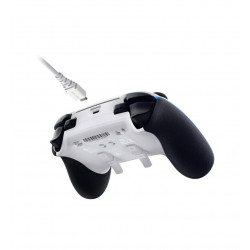 Razer WOLVERINE V2 PRO WHITE - Wireless Gaming Controller - Mecha-Tactile Buttons - RGB - PS5/PC