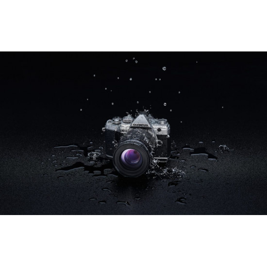 Olympus M.Zuiko Digital ED 40-150mm F4.0 PRO incl. Lens hood & Wrapping cloth